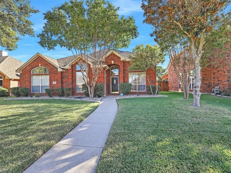 1205 Sonoma Dr