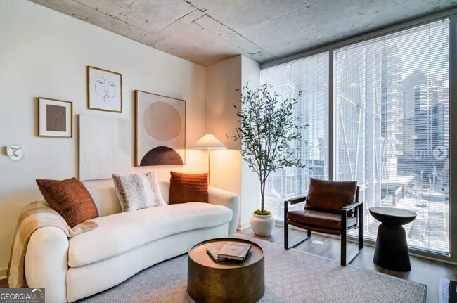 Photo - 1080 W Peachtree St NW Unidad 207