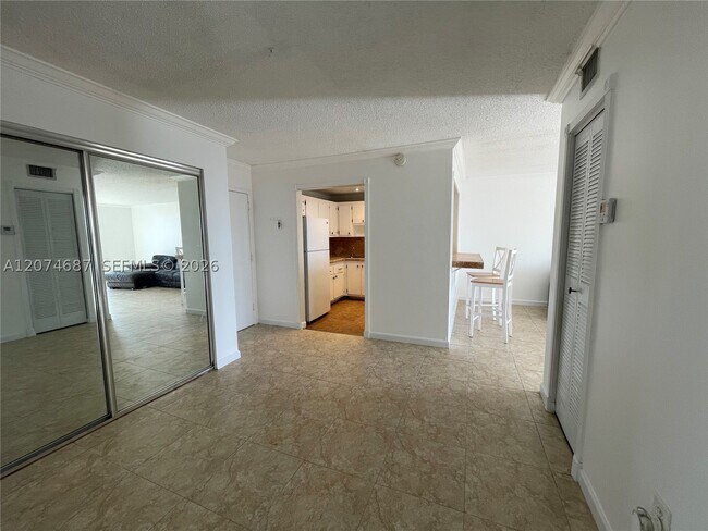 Photo - 16851 NE 23rd Ave Unit B621