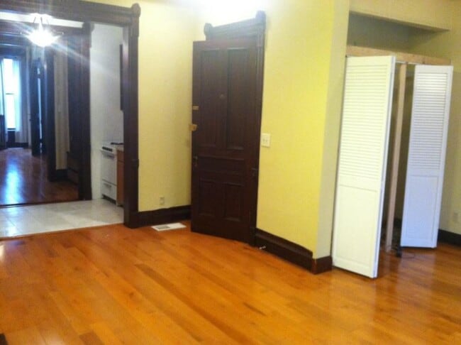 Photo - 1987 Madison Ave Unit 2