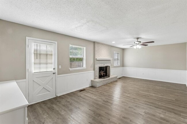 Photo - 5825 NW 72nd St