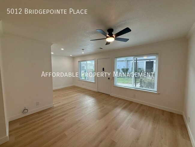 Photo - 5012 Bridgepointe Pl