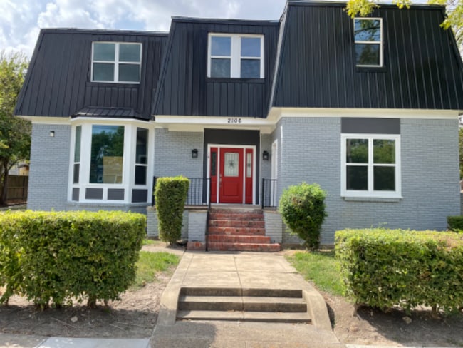 Photo - 2106 Stonewall St