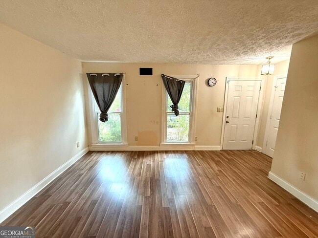 Photo - 1220 Kennesaw Trace Ct