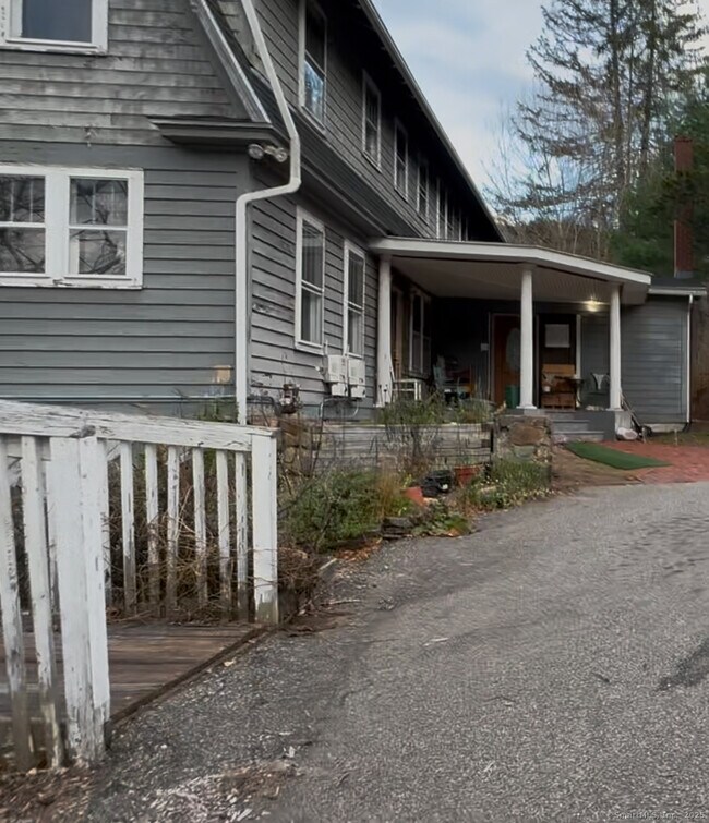 Building Photo - 173 Leesville Rd