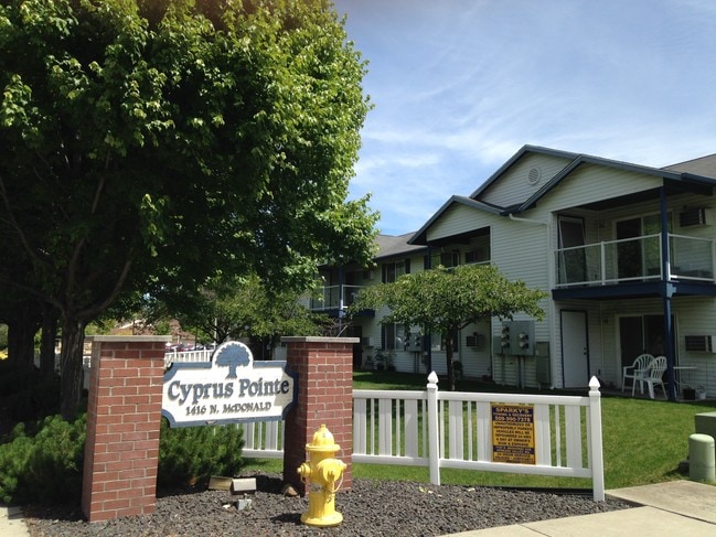 Cyprus Pointe Apartments - Cyprus Pointe Apartments