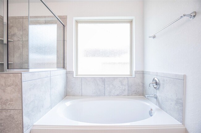 Photo - 8726 Fairbrook Dr