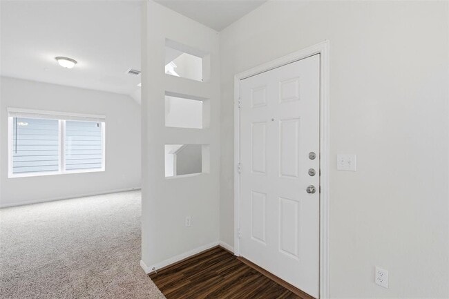 Photo - 141 Everglades Dr