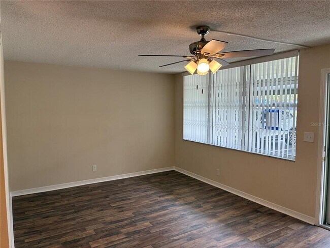 4705 1st St NE Unit 135