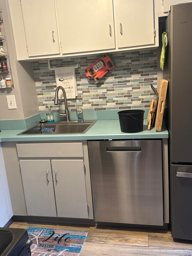 600 Shennecossett Rd Unit L Condo For Rent in Groton, CT