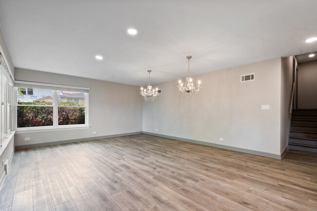Photo - 3001 W Chase Ave