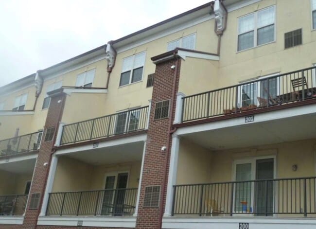 203 Governors Ct