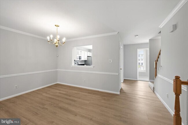 Photo - 299 S Pickett St