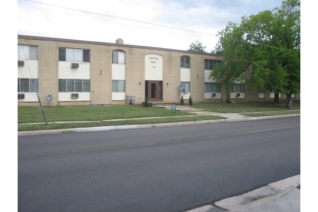 Centura Weast Apartaments - SanTon Properties