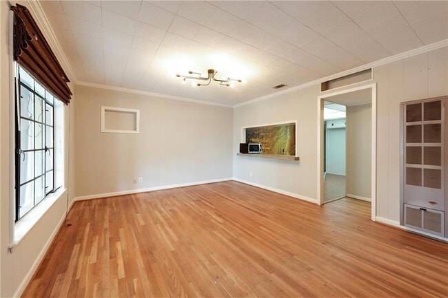 Photo - 1500 Romeria Dr