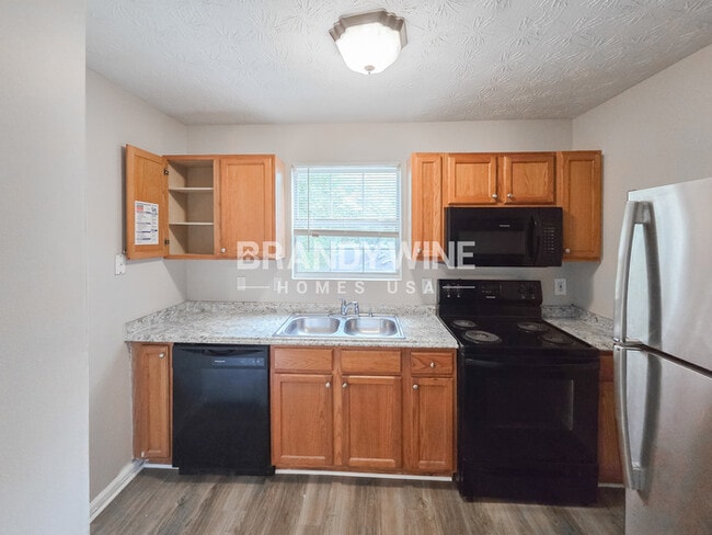 Photo - 3416 Homeward Trail