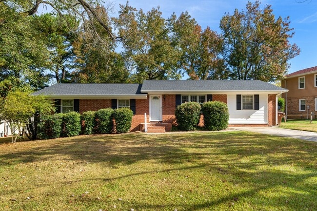 Building Photo - Charming 4 Bedroom, 2 Bath Home in Great Garner Location Available NOW
