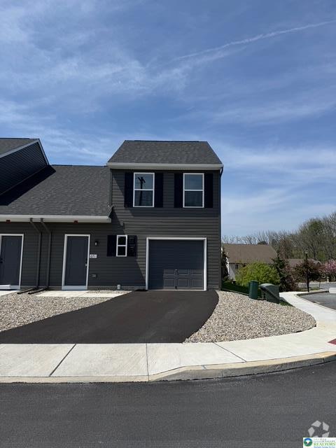 Building Photo - 671 Sipos Dr Rental