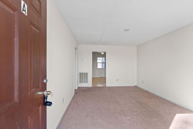Photo - 112 Stephanie Dr Unit D