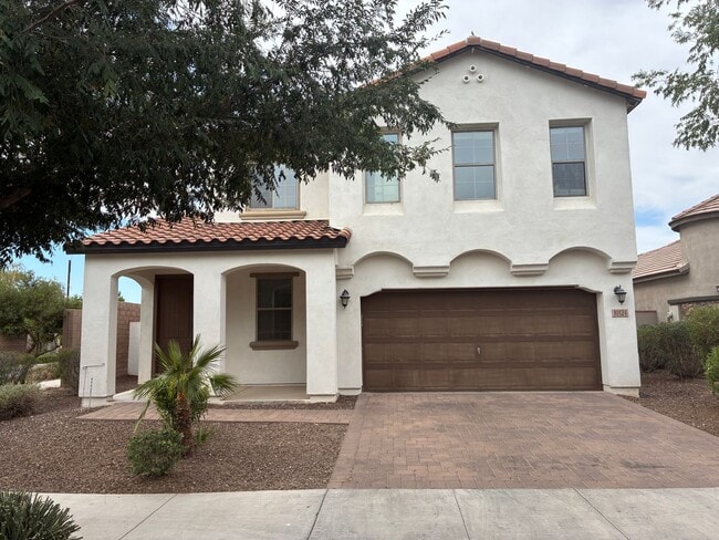 Photo - Special **BEAUTIFUL 3 BEDROOM/3 BATHROOM HOME LOCATED IN EASTMARK (ELLSWORTH & RAY)**