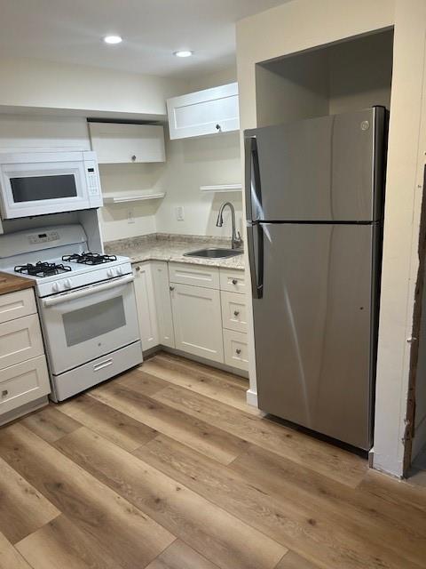 Building Photo - 2016 NE 14th Ct Unit A Rental