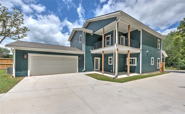 Building Photo - 1433 S Duncan Ave Rental