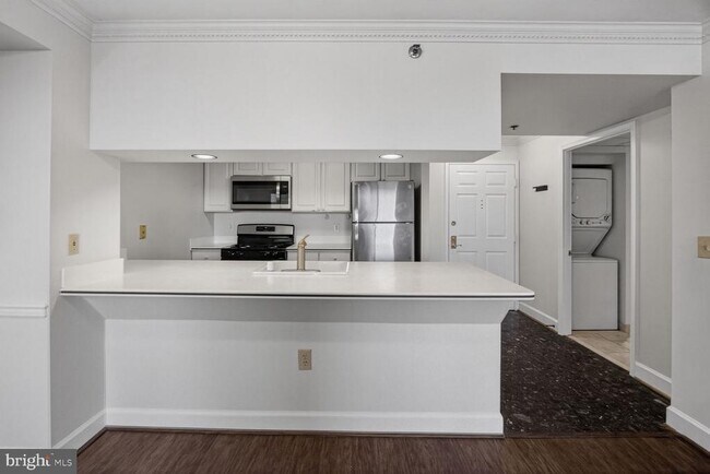 Photo - 1276 N Wayne St Unidad 1218