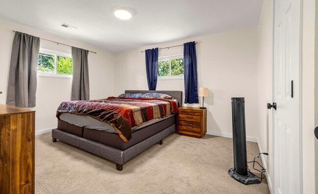 Photo - 601 Hackberry Dr