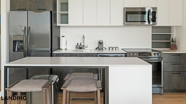 Photo - 632 Howard Rd SE Unidad 632