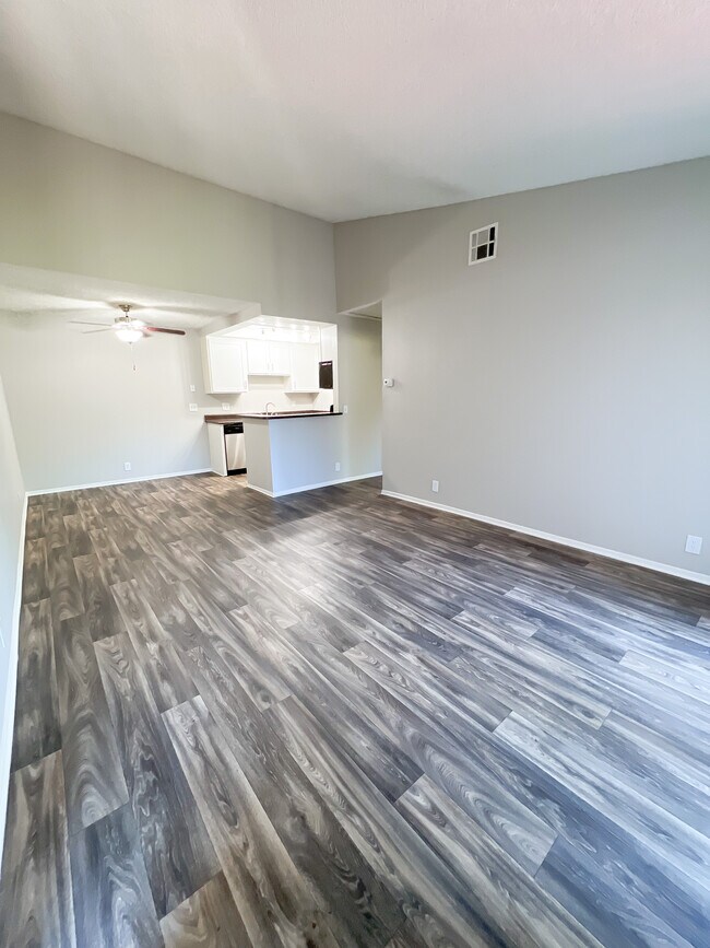 Photo - 3625 Banbury Dr