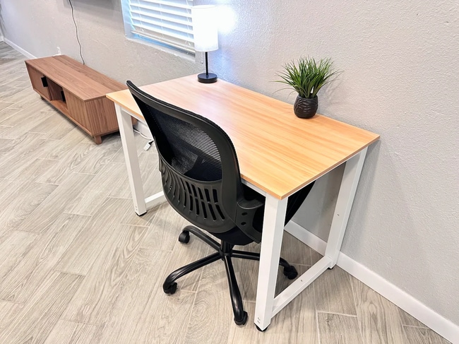 Work Desk