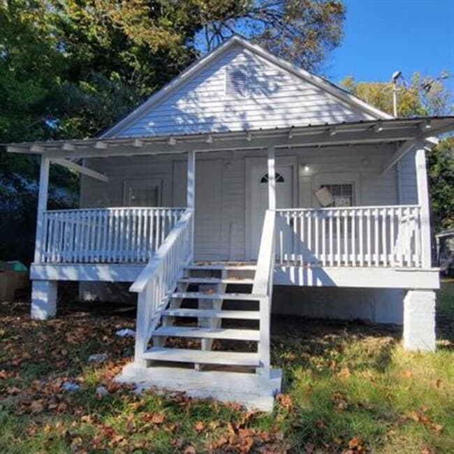 Photo - 625 E Wall St