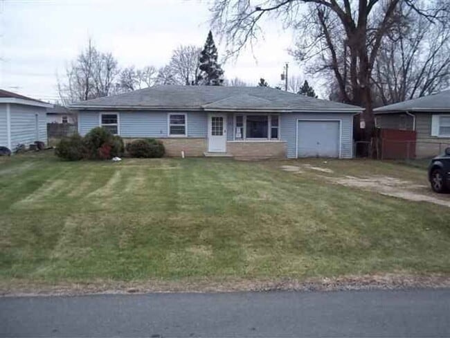 Building Photo - Agent Interest