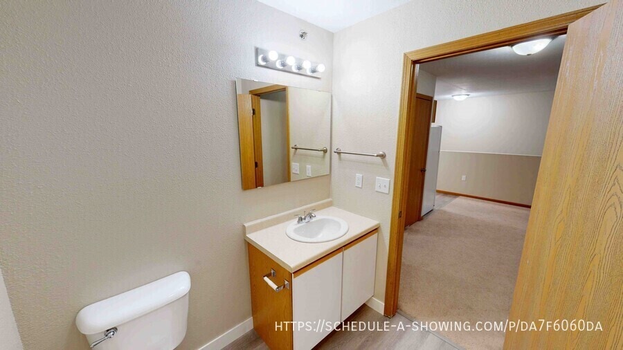 Photo - 515 Ontario-3 Unit 3