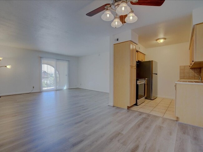 Photo - 2 Bedroom, 2 Bath Unit 608