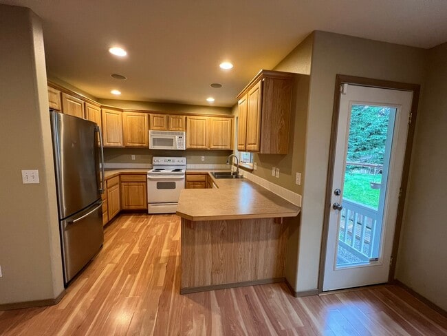 Photo - Everett Home