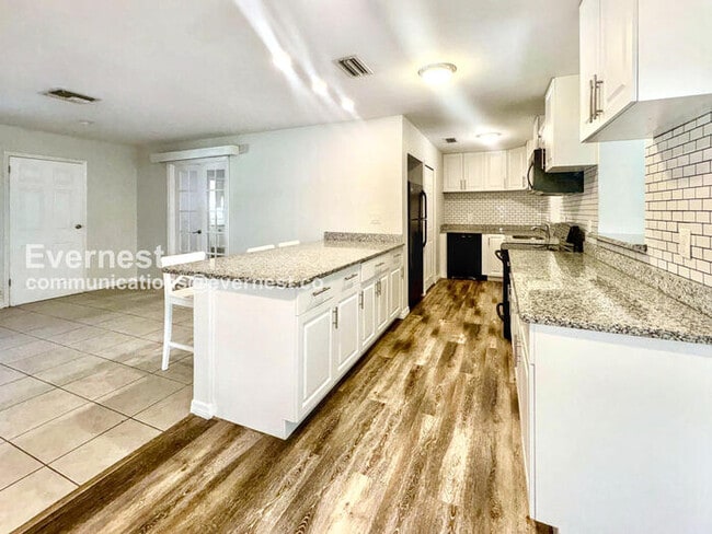 Photo - 3872 Buckeye Cir