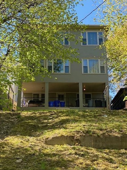 Backyard - 638 Taylor Ave Unit 2
