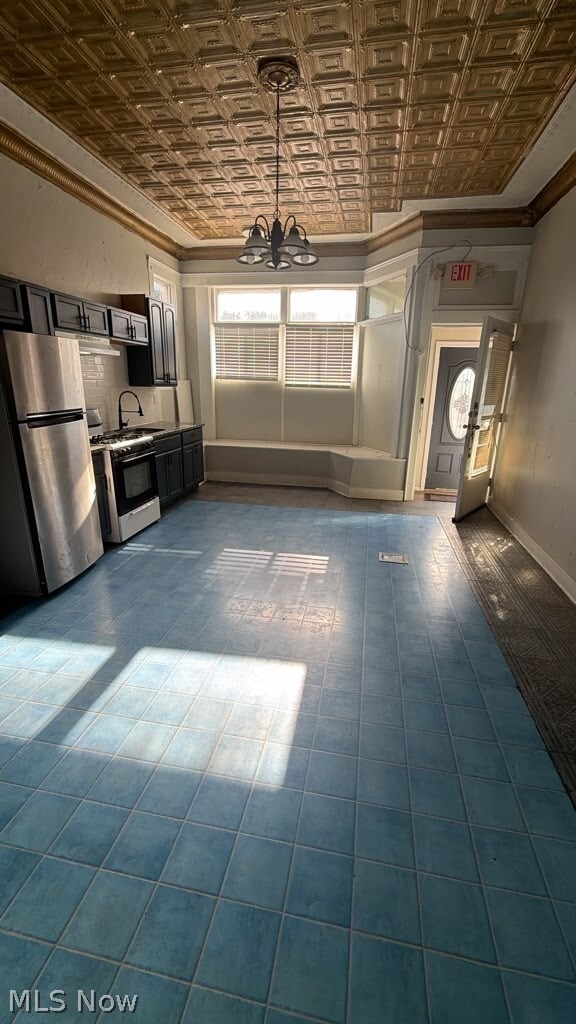 Photo - 3260 W 105th St