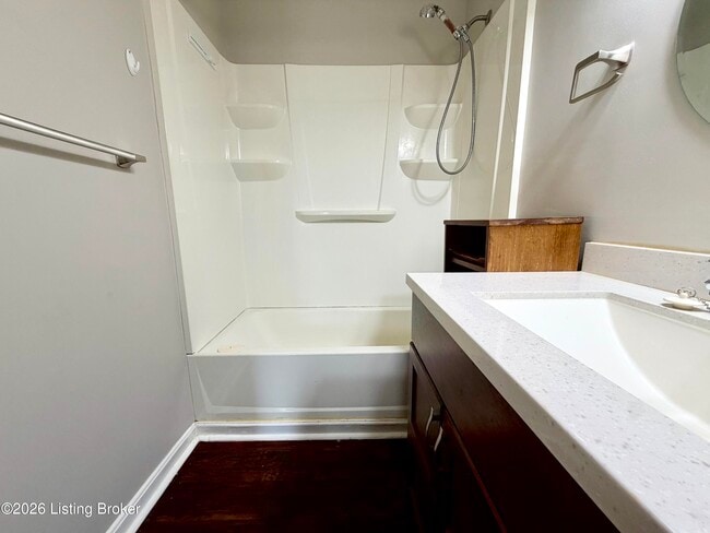 Photo - 821 Commerce St