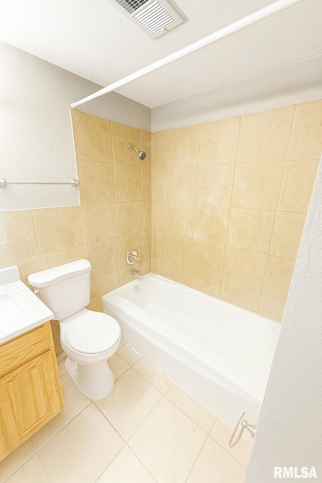 Photo - 2915 W Cannes Dr Unit A