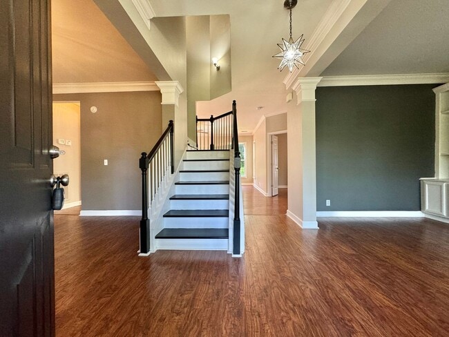 Photo - 3 Bed, 2 Offices, 2.5 Bath w/ 2 Car Garage...