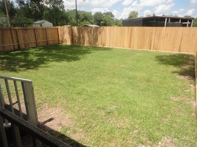 Photo - 6820 Mississippi Rd