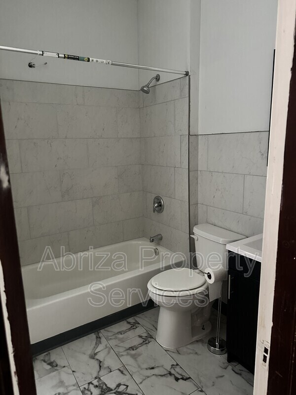 Photo - 4523 Adelaide Ave Unit 1F