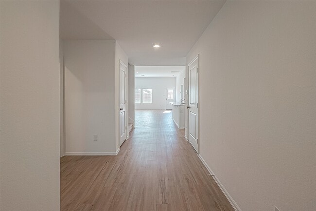 Photo - 27123 Breakaway Ln