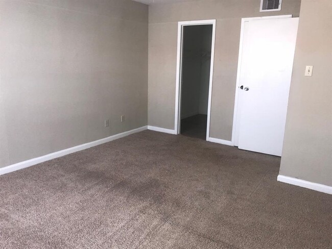 Photo - 9767 Pagewood Ln