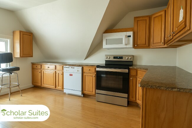 Photo - 18 Greylock Rd Unit 3