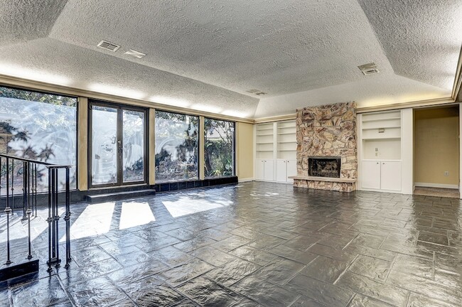 Photo - 5203 Braesvalley Dr