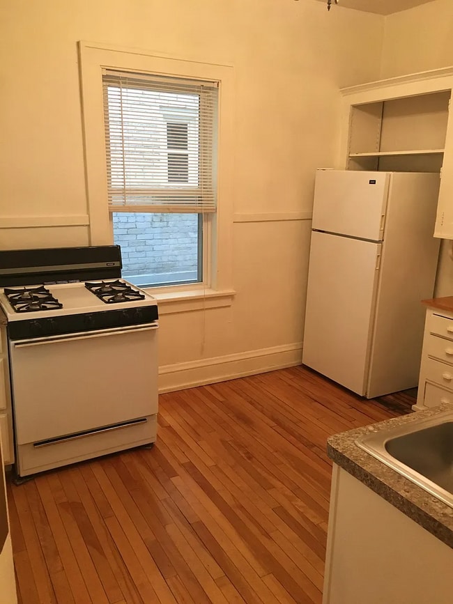 Photo - 2222 N Girard Ave