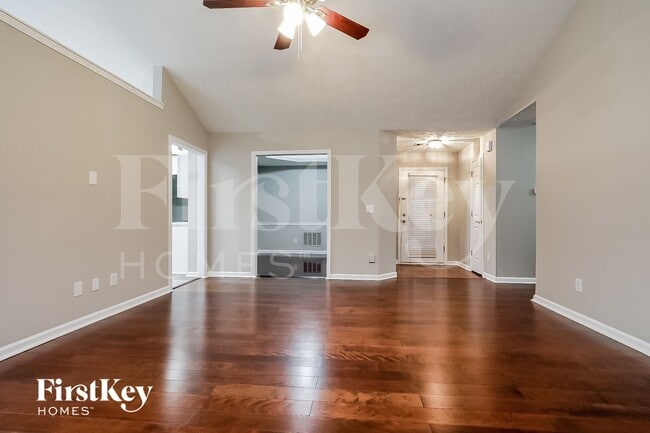 Photo - 695 Avalon Forest Dr NW